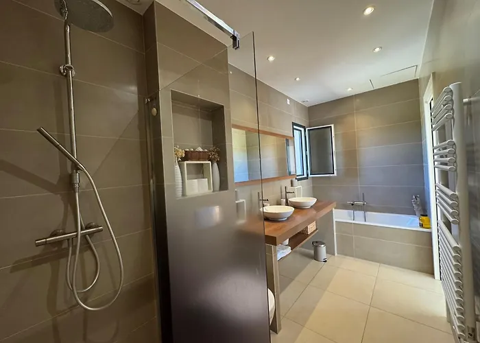 Corse Du Sud ピアノトリ・カルダレロ